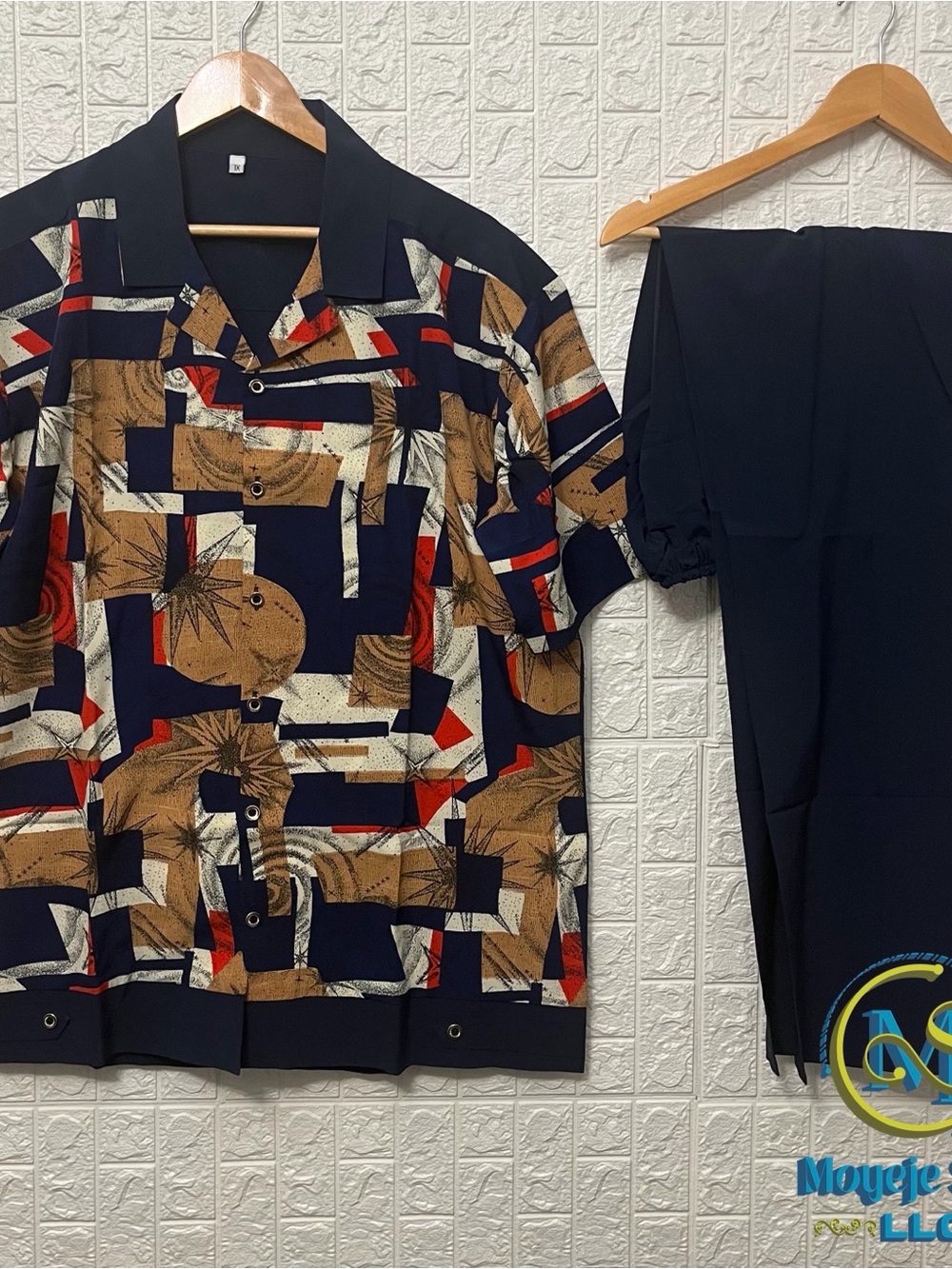Men's 2-Piece Abstract Print Shirt and Pants Set - Size XL
